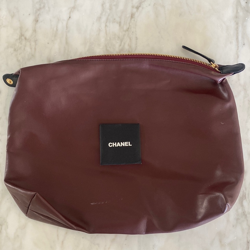 Chanel leather burgundy insert